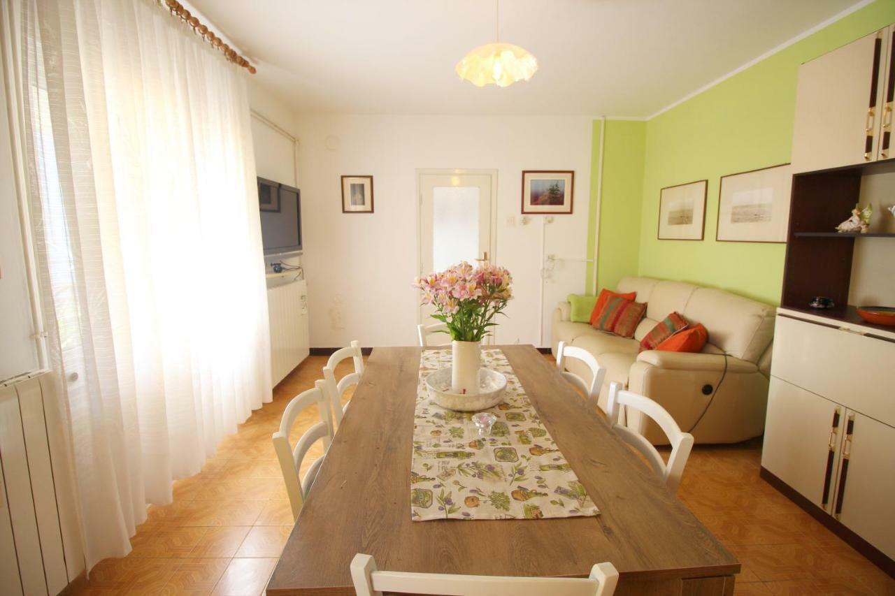 Apartment Agnese โรวีน ภายนอก รูปภาพ