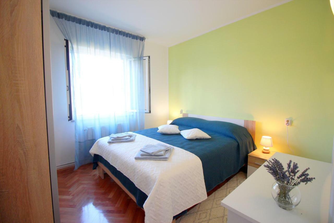 Apartment Agnese โรวีน ภายนอก รูปภาพ